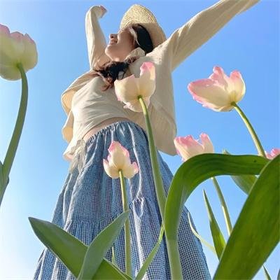 春色无边满杏林